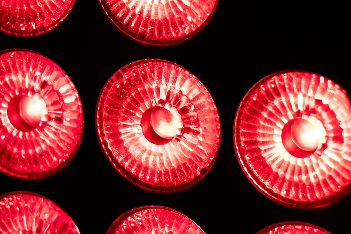 Lumières rouges circulaires de projecteur